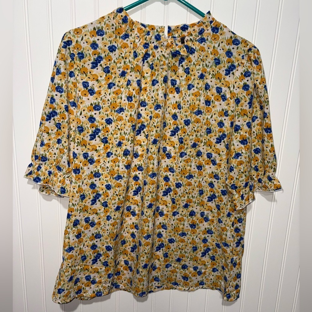 NWT BTFBM Floral Print Women's Top|Size Large